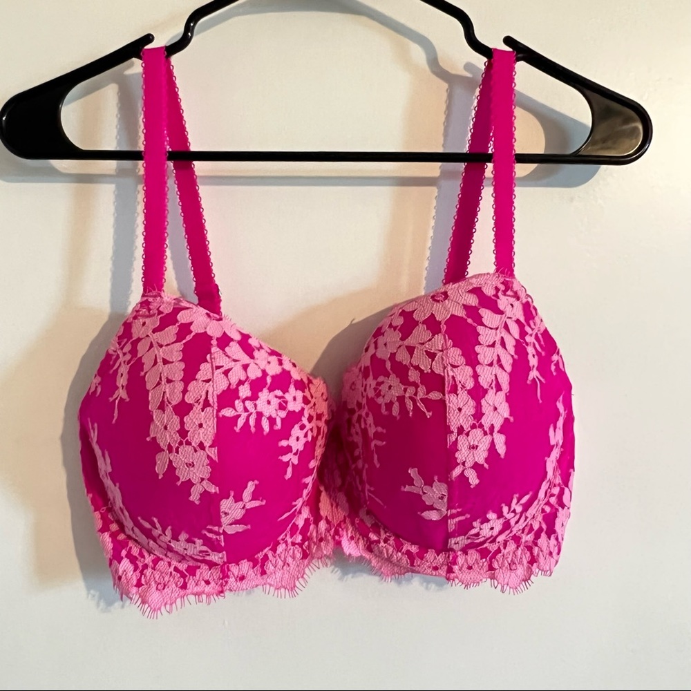Victoria’s Secret Pink Lace Demi Bra 36DD